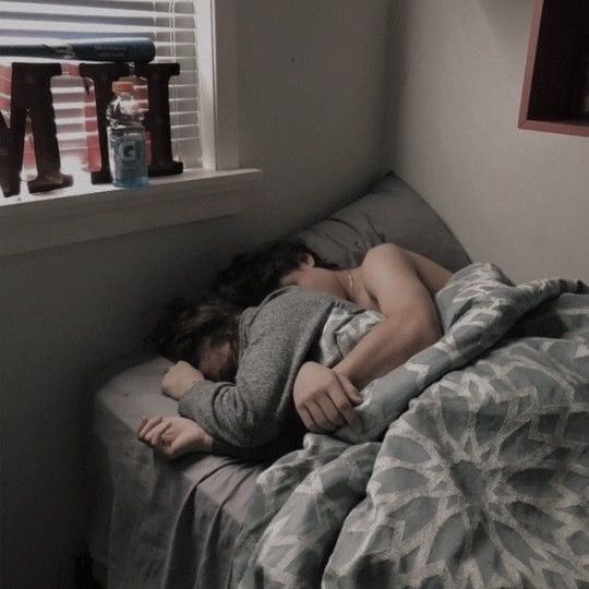 Hình ảnh ôm người yêu ngủ cute, dễ thương, đáng yêu đẹp nhất
