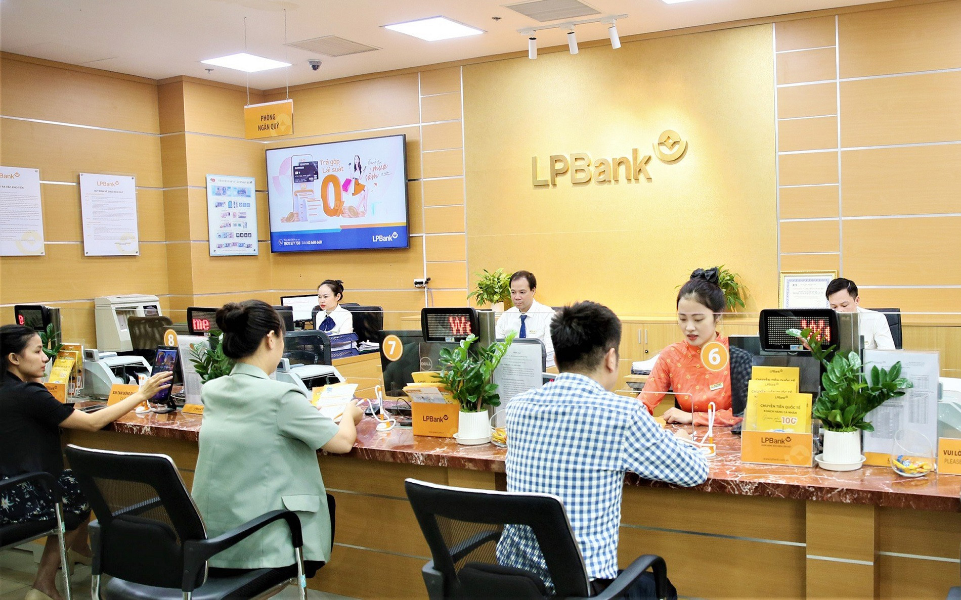 Ngân hàng Bưu điện Liên Việt bất ngờ muốn đổi tên