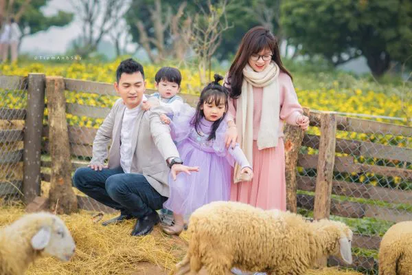 50+ cách tạo dáng chụp ảnh gia đình 4 người ấn tượng nhất