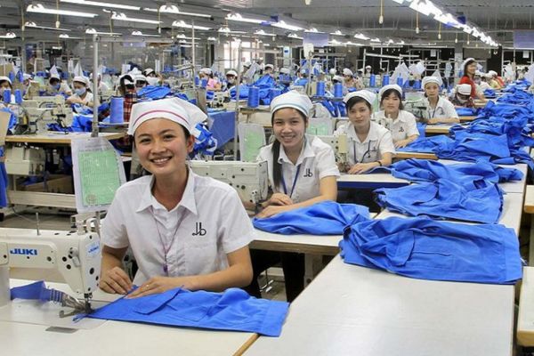 Thực trạng nhu cầu lực lượng lao động Việt Nam hiện nay