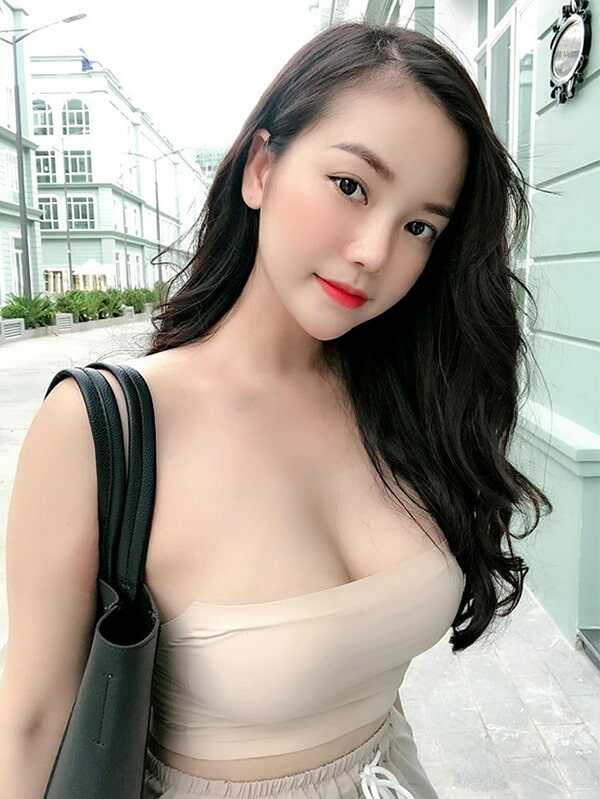 Hình Ảnh Gái Xinh Việt Nam Có Vú To Ngực Đẹp Mông Bự