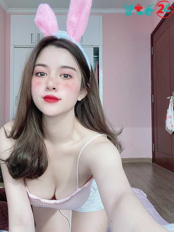 Hình Ảnh Gái Xinh Việt Nam Có Vú To Ngực Đẹp Mông Bự