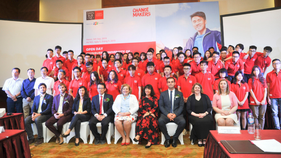“Du Học” Úc Ngay Tại Đại Học Swinburne Việt Nam - Tại Sao Không?