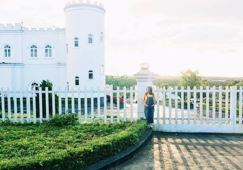 Khám phá vẻ đẹp Lâu Đài Trắng Bảo Lộc
