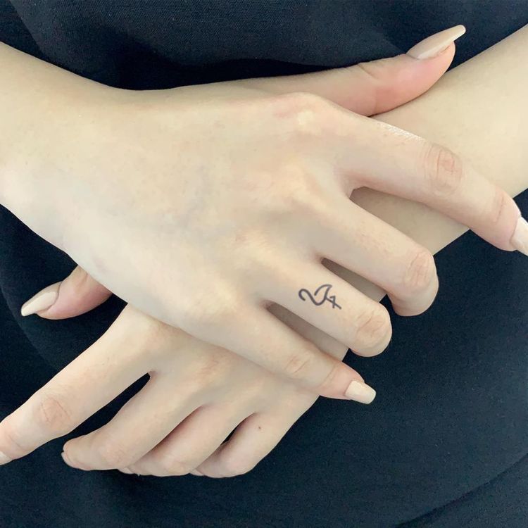 99+ hình xăm mini ở tay siêu dễ thương và cực cool ngầu
