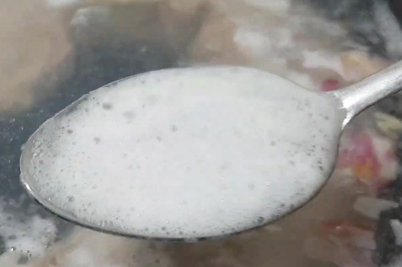 Cách luộc thịt heo ngon trắng mềm không bị hôi, khô và gợi ý các món ăn