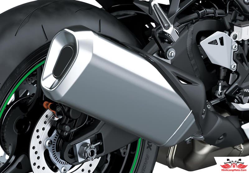Kawasaki Ninja ZX10R giá bao nhiêu? Động cơ nâng cấp hơn 200 mã lực