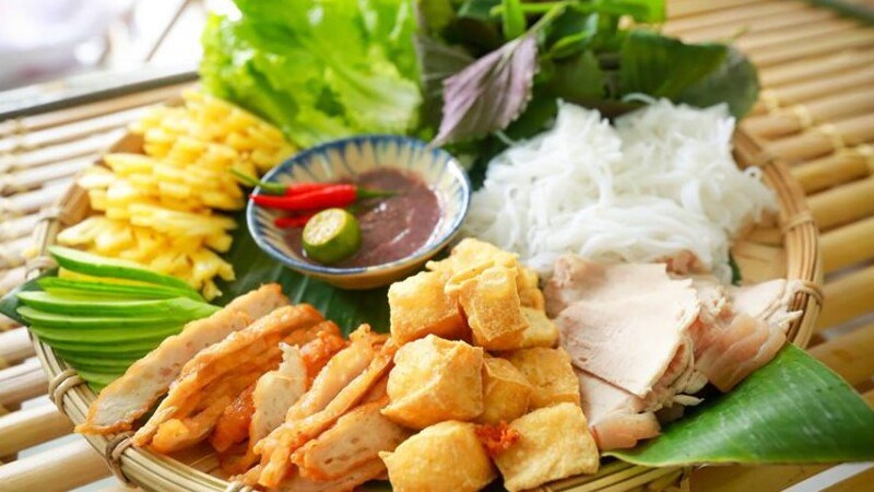 Cách luộc thịt heo ngon trắng mềm không bị hôi, khô và gợi ý các món ăn