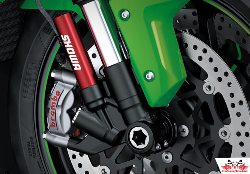 Kawasaki Ninja ZX10R giá bao nhiêu? Động cơ nâng cấp hơn 200 mã lực