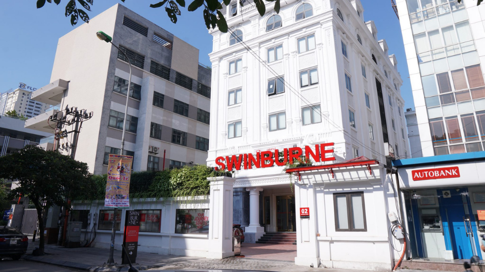 “Du Học” Úc Ngay Tại Đại Học Swinburne Việt Nam - Tại Sao Không?