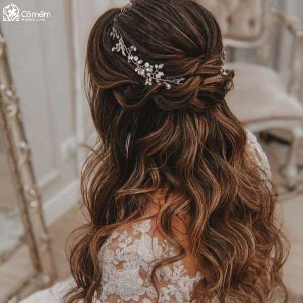 Top 101 kiểu tóc cô dâu đơn giản, đẹp ngây ngất trong ngày trọng đại