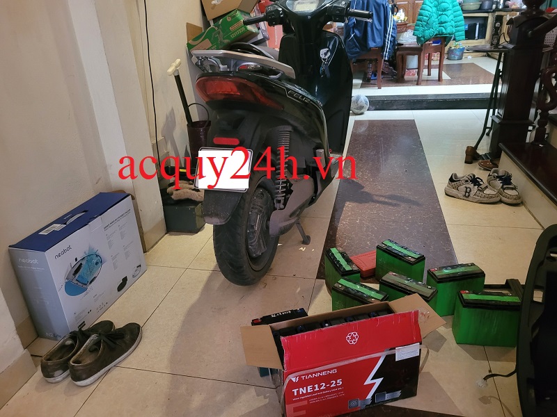Bình ắc quy xe máy điện Vinfast Feliz chính hãng giá tốt tại Hà Nội