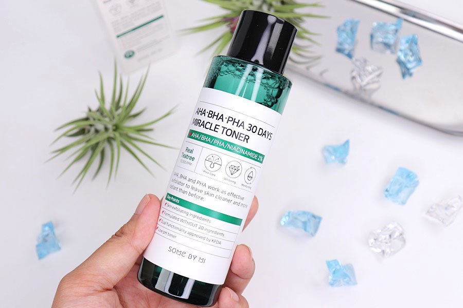Review Nước hoa hồng AHA BHA PHA 30 Days Miracle Toner