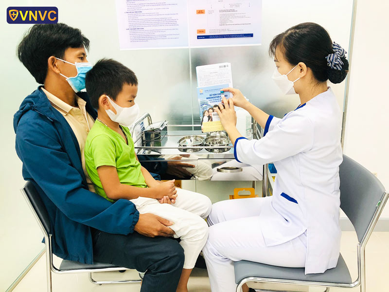 Khai trương Trung tâm tiêm chủng VNVC Châu Ổ (Quảng Ngãi)