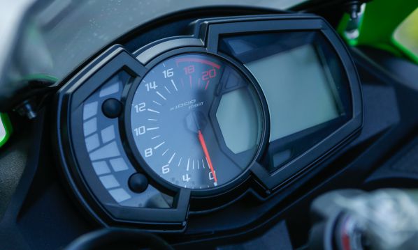 Kawasaki Ninja ZX-25R 2024