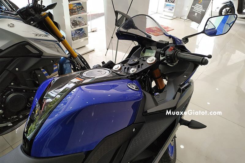 Yamaha YZF-R15 V3 2024: Giá bán mới nhất, Thông số xe