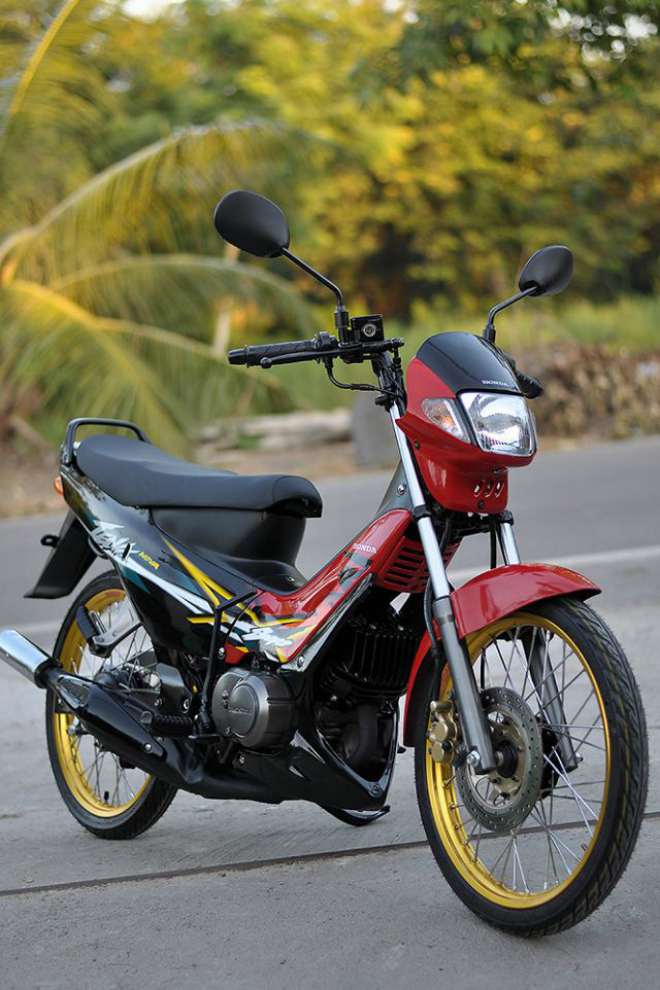 Honda Nova Tena: Xe côn tay 2 thì “độc cô cầu bại” phân khối 110cc