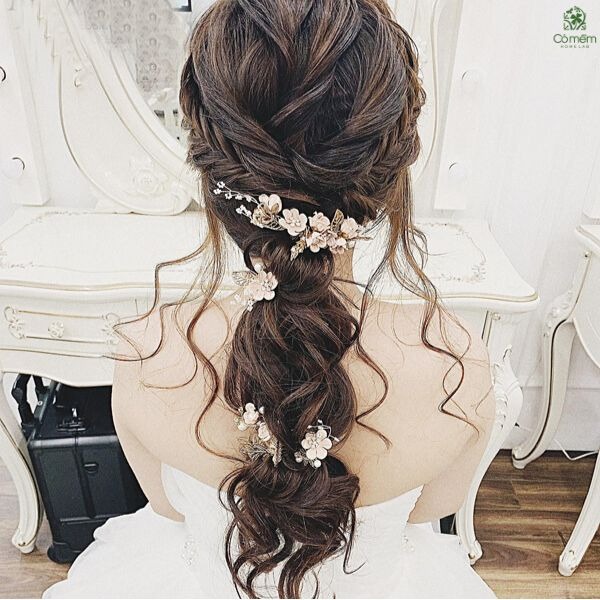 Top 101 kiểu tóc cô dâu đơn giản, đẹp ngây ngất trong ngày trọng đại
