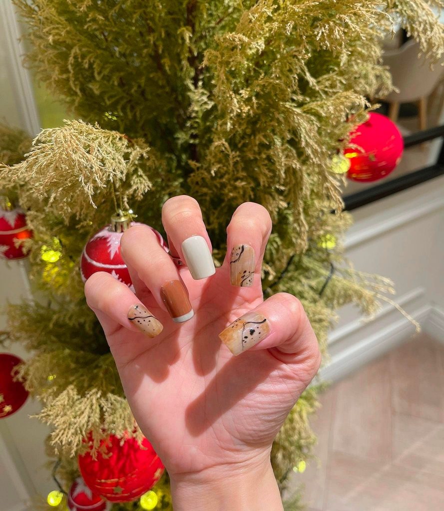 Nail box là gì? Những mẫu thiết kế Nail box đẹp trending