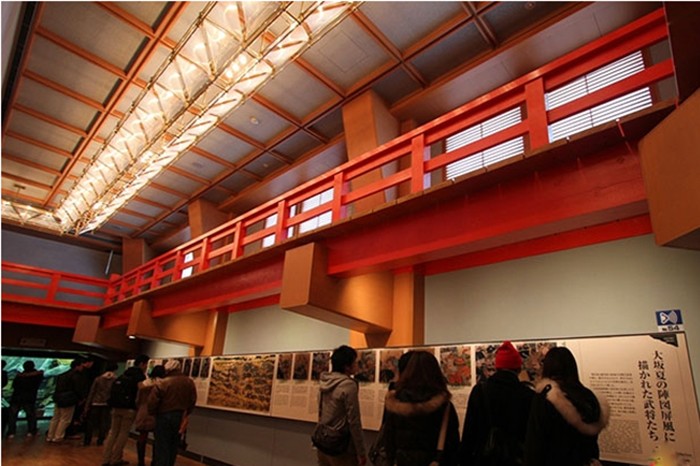 Lâu đài Osaka - Địa điểm ngắm hoa anh đào đẹp nhất tại Nhật Bản