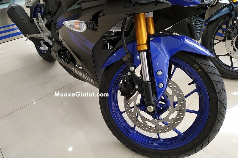 Yamaha YZF-R15 V3 2024: Giá bán mới nhất, Thông số xe