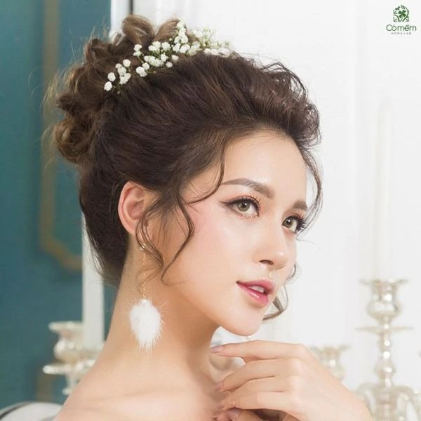 Top 101 kiểu tóc cô dâu đơn giản, đẹp ngây ngất trong ngày trọng đại